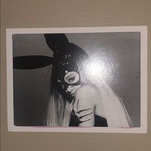 SIGNED ARIANA GRANDE DANGEROUS WOMAN POSTCARD